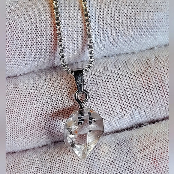 Herkimer Diamond Pendant 💎 ✨️ Natural High Quality 8.10ct VVS-SI - Picture 2 of 9